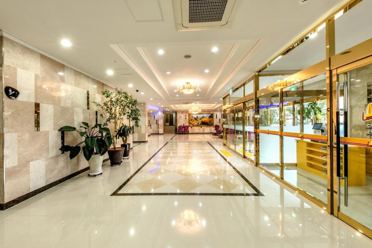 Pearly Hotel Чеджудо Экстерьер фото