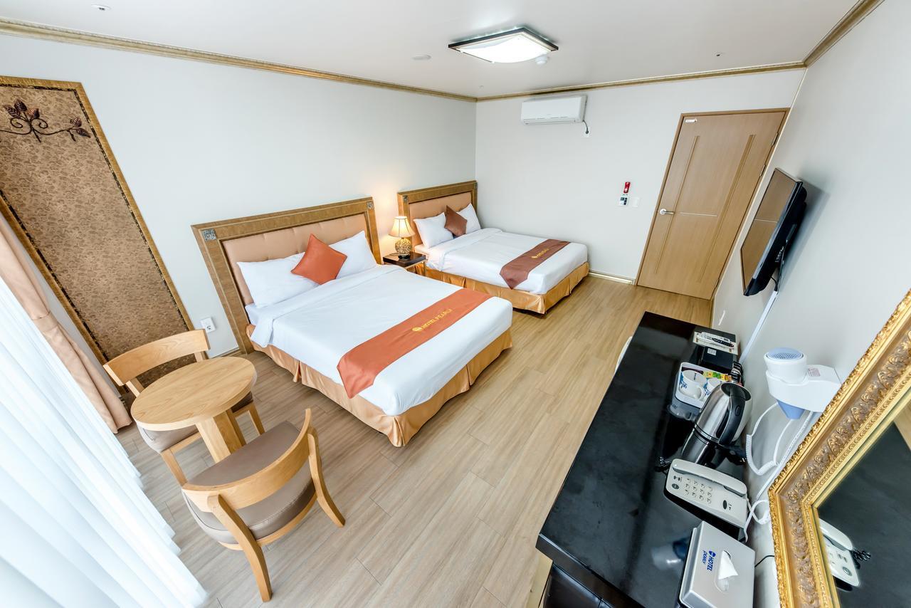 Pearly Hotel Чеджудо Экстерьер фото