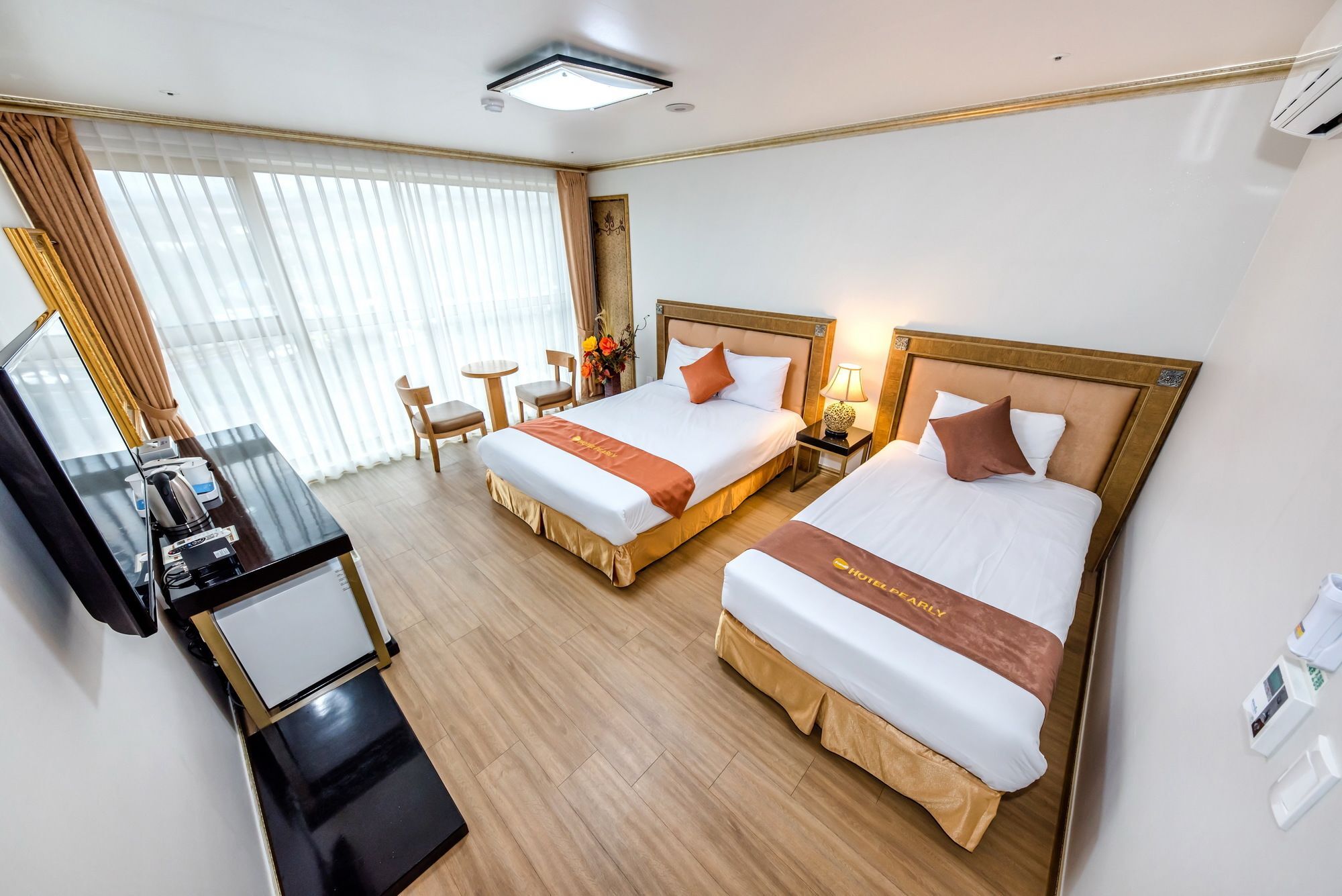 Pearly Hotel Чеджудо Экстерьер фото