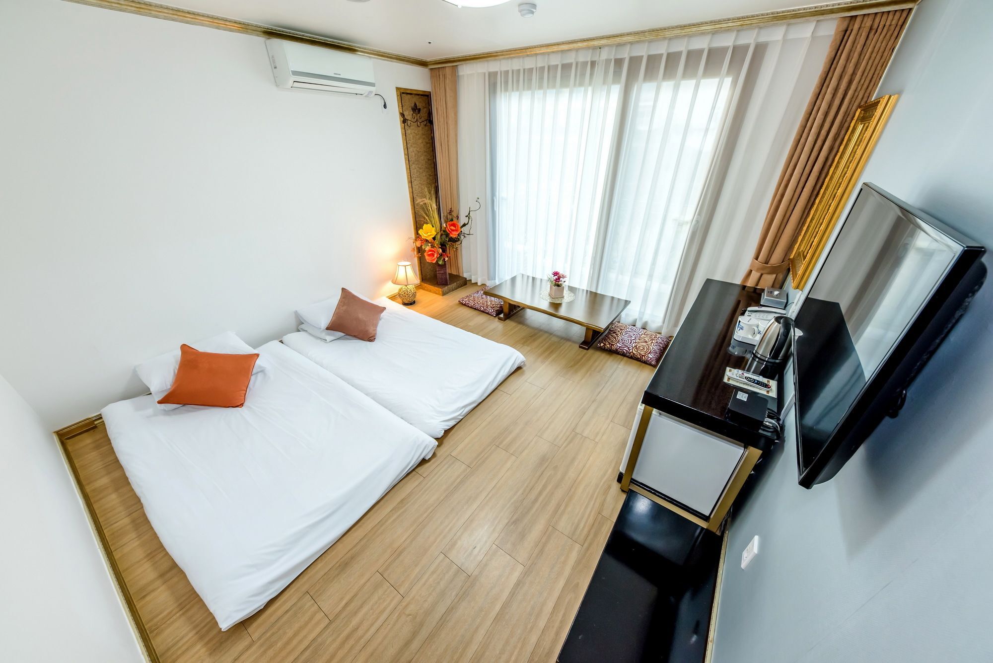 Pearly Hotel Чеджудо Экстерьер фото